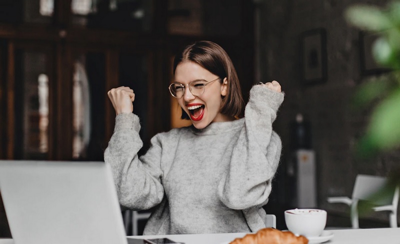 Pemenang Poin Telkomsel Berhadiah Mercedes Sudah Diumumkan