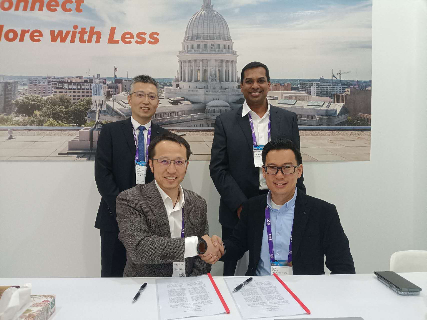 Smartfren Kembangkan Solusi Jaringan