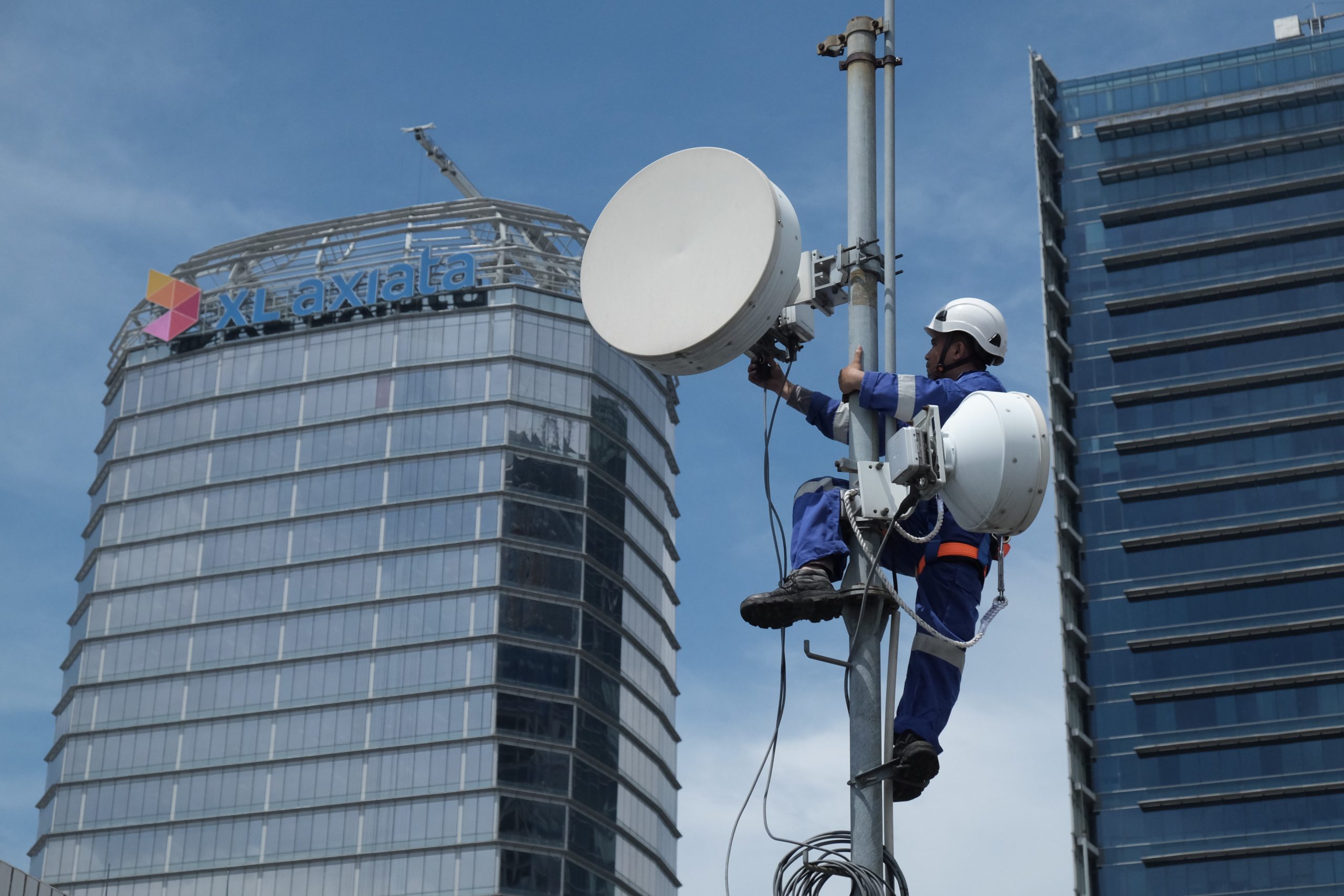 Kinerja T-1 XL Axiata “Ciamik”