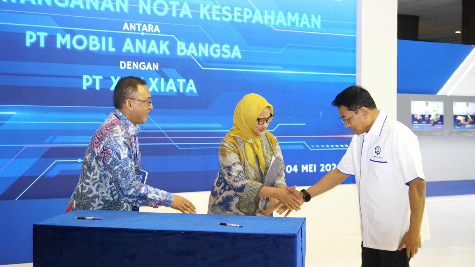 IoT XL Axiata untuk Bus Listrik