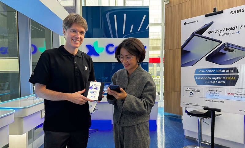 XLSMART Tawarkan Samsung Galaxy Z Fold 7 dan Z Flip 7