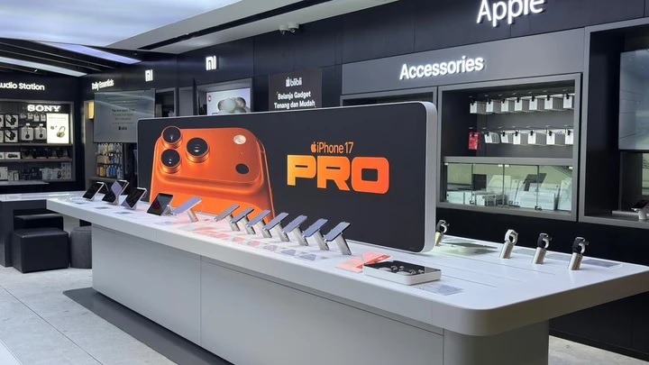 Warung Apple Blibli di Central Park