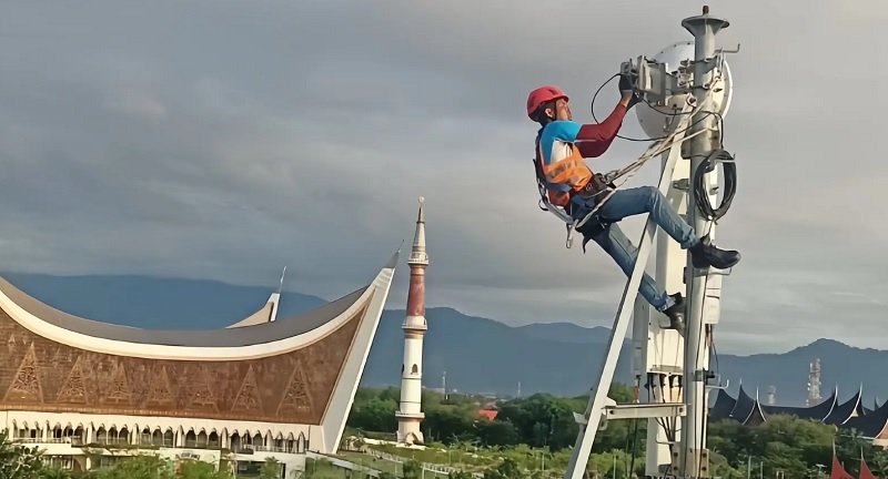 Liburan Natal dan Tahun Baru 2026 Trafik Data XLSMART Mengalami Kenaikan